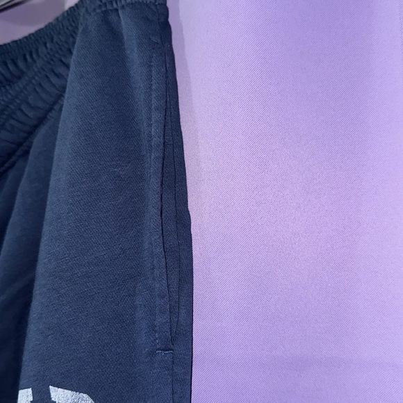 GAP x Disney Logo Fleece Jogger - Picture 5 of 8